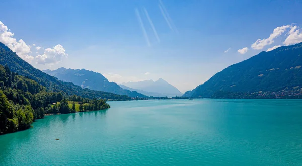Agua Turquesa Maravilloso Lago Suiza Vista Aérea —  Fotos de Stock