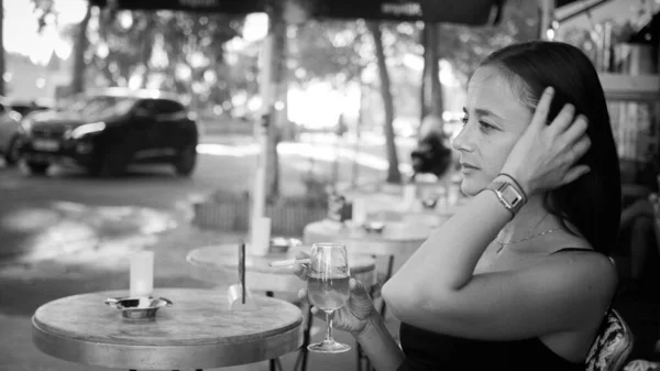 French Girl Street Cafe Paris Paris Street Photography — Stockfoto