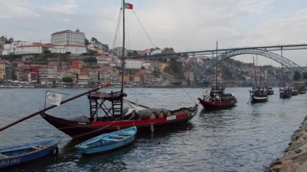 Båtar Vid Floden Douro Porto Porto Portugal September 2019 — Stockvideo