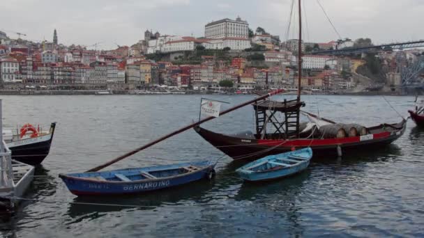 Båtar Vid Floden Douro Porto Porto Portugal September 2019 — Stockvideo