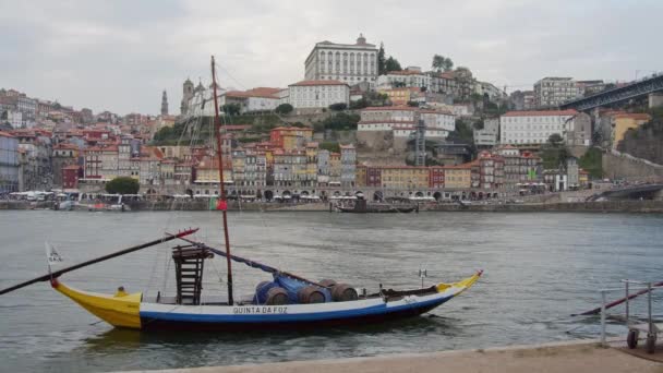 Vackra Båtar Dourofloden Porto Porto Portugal September 2019 — Stockvideo