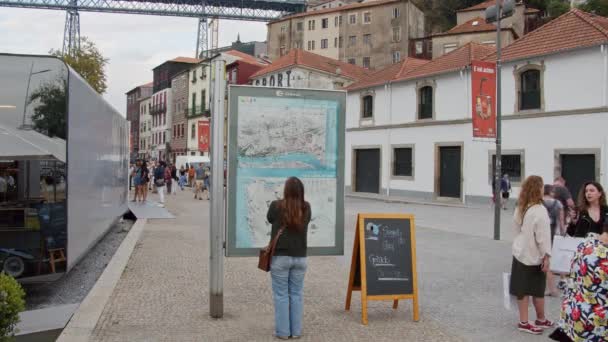 Checking Map Porto Porto Portugal September 2019 — Stock Video