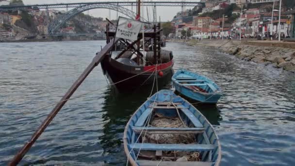 Barcos Rio Douro Porto Porto Portugal Setembro 2019 — Vídeo de Stock