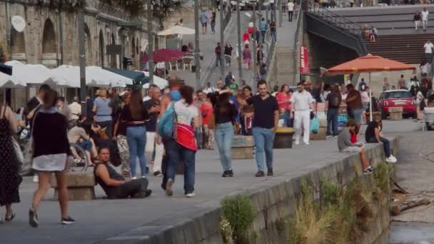 Bancos Populares Rio Douro Porto Chamados Cais Ribeira Porto Portugal — Vídeo de Stock