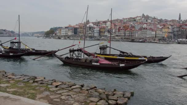 Populär Plats Porto Floden Douros Stränder Porto Portugal September 2019 — Stockvideo