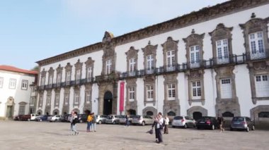 Porto şehrinin büyük meydanı - Porto, Portekiz - 18 Eylül 2019