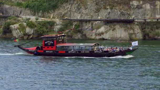 Barcos Turísticos Rio Douro Porto Porto Portugal Setembro 2019 — Vídeo de Stock