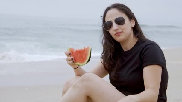 Beautiful Woman Eats Water Melon Beach Slow Motion Shot — Stock Video