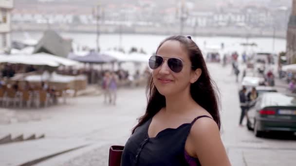 Hermosa Chica Ciudad Oporto Imágenes Viaje — Vídeos de Stock