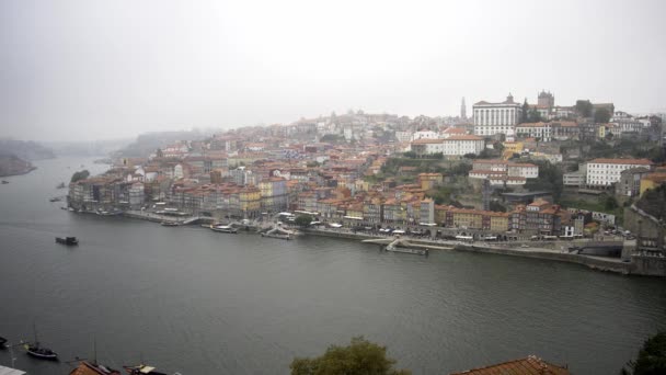 Porto River Douro Üzerindeki Hava Manzarası Seyahat Görüntüleri — Stok video