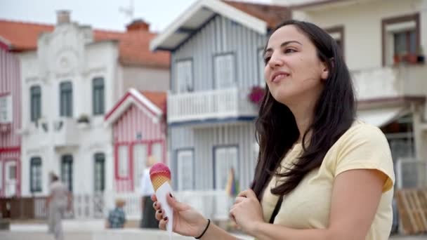 Kleurrijke Huizen Van Costa Nova Portugal Reisbeelden — Stockvideo