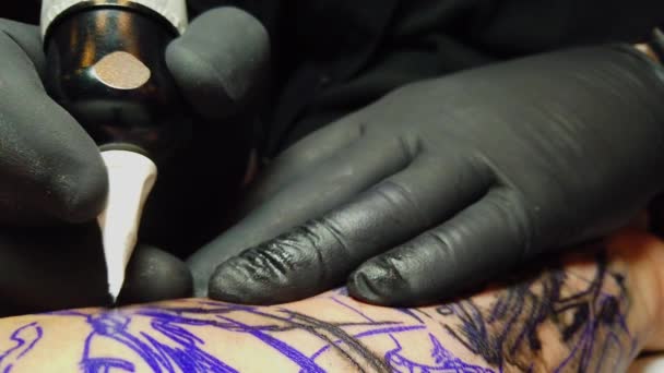 Tattoo Studio Typical Work Tattoer — Stock Video