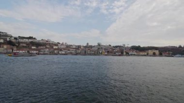 Porto 'daki Güzel Douro Nehri - Porto, Portekiz - 18 Eylül 2019