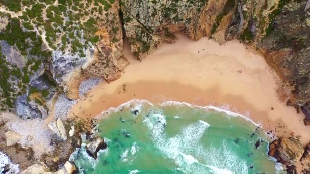 Impresionante Costa Del Océano Atlántico Portugal Desde Arriba Imágenes Aéreas — Vídeo de stock