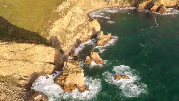 Den Klippiga Stranden Cabo Roca Portugal Vid Solnedgången Flygdrönarbilder — Stockvideo