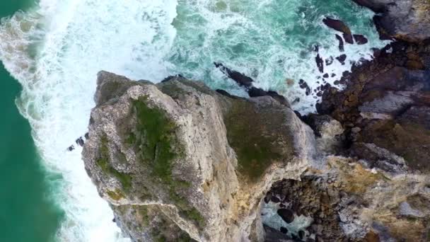 葡萄牙惊人的大西洋海岸从空中无人驾驶飞机的镜头 — 图库视频影像