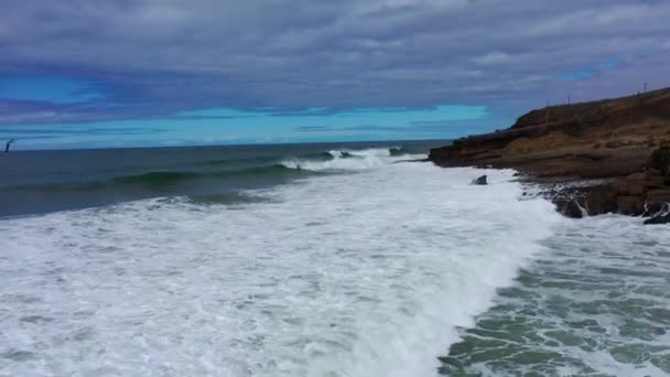 Wunderschöne Natur Und Berühmte Sehenswürdigkeiten Von Portugal Magoito Strand Drohnenaufnahmen — Stockvideo