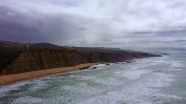 Όμορφες Παραλίες Της Πορτογαλίας Στον Ατλαντικό Ωκεανό Εναέρια Drone Πλάνα — Αρχείο Βίντεο
