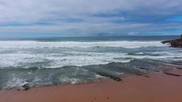 Acque Oceaniche Selvagge Sulla Costa Atlantica Del Portogallo Riprese Aeree — Video Stock