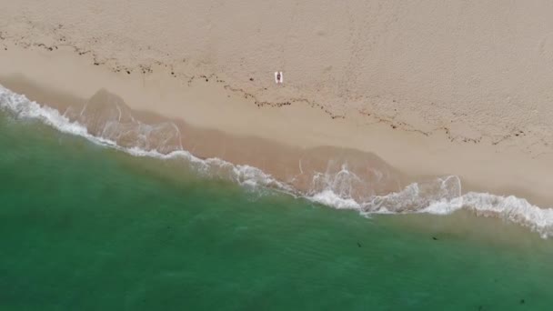 葡萄牙在大西洋海岸的海滩 空中无人驾驶飞机镜头 — 图库视频影像