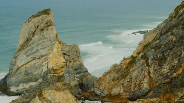 葡萄牙卡波达罗卡的岩石海岸 旅行录像 — 图库视频影像