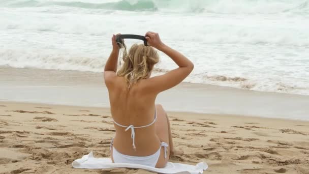 Chica Sexy Con Bikini Playa Vacaciones Verano Océano Imágenes Viaje — Vídeo de stock
