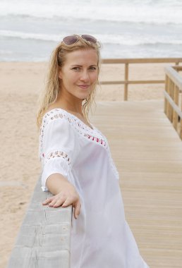 Plajda yaz tatili - tipik manzara - seyahat fotoğrafçılığı