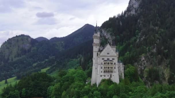 Διάσημο κάστρο Neuschwanstein στη Βαυαρία Γερμανία — Αρχείο Βίντεο