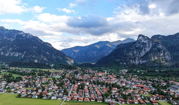 Flygfoto Över Staden Oberammergau Bayern Tyskland Högkvalitativ Drönarfilm — Stockfoto