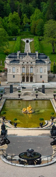 Замок Ліндергоф Короля Людвіга Баварії Німеччина Linderhof Germany May 2020 — стокове фото