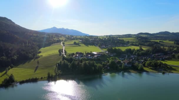 Jezero Weissensee Bavorsku Krásné Jezírko Okrese Allgau Letecké Záběry Dronů — Stock video