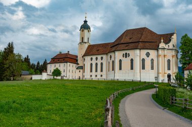Dünyaca ünlü Wies Kilisesi Steingaden, Bavyera, Almanya 'da Wieskirche
