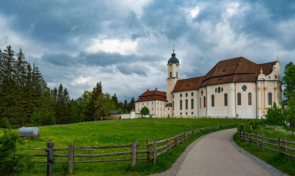 Dünyaca ünlü Wies Kilisesi Steingaden, Bavyera, Almanya 'da Wieskirche