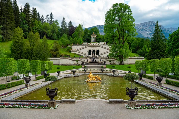 Прекрасні Сади Замку Ліндергоф Баварії Німеччина Linderhof Germany May 2020 — стокове фото