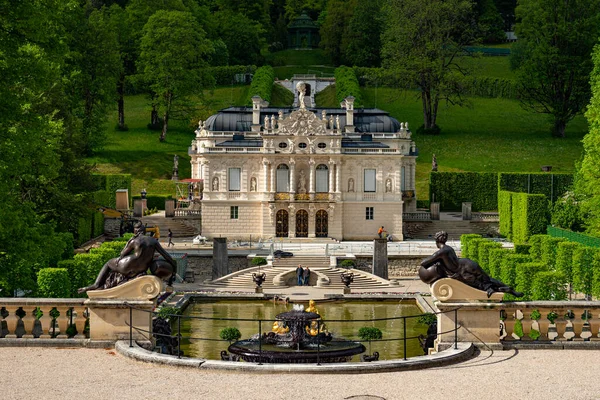 Замок Ліндергоф Короля Людвіга Баварії Німеччина Linderhof Germany May 2020 — стокове фото