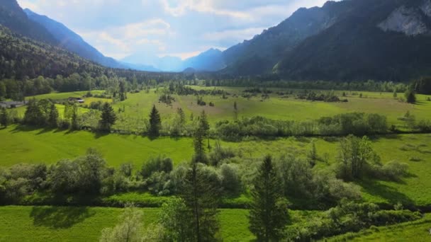 巴伐利亚阿尔高 Algau 德国阿尔卑斯山 无人驾驶飞机的壮观自然景观 — 图库视频影像