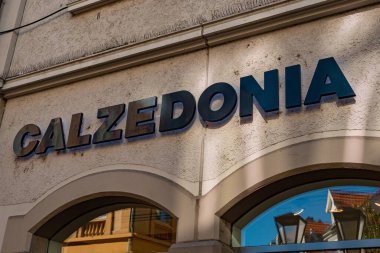 Şehirdeki Calzedonia mağazası HeideELBERG, Almanya - 28 Mayıs 2020. Yüksek kalite fotoğraf