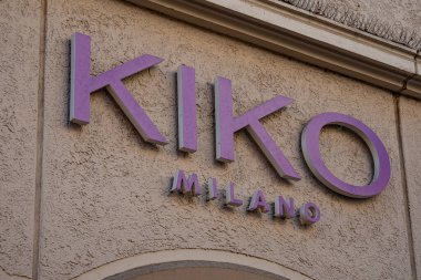 Kentteki Kiko Milano mağazası HeideELBERG, ALMANY - 28 Mayıs 2020. Yüksek kalite fotoğraf