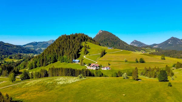 Paisagem típica da Baviera nos Alpes Alemães - distrito de Allgau — Fotografia de Stock