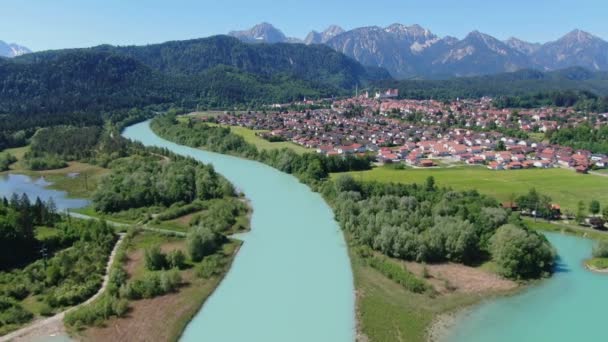 Vista Aérea Ciudad Fuessen Baviera Alemania Hogar Los Famosos Castillos — Vídeos de Stock