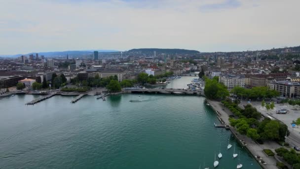 La ciudad de Zurich en Suiza desde arriba — Vídeos de Stock