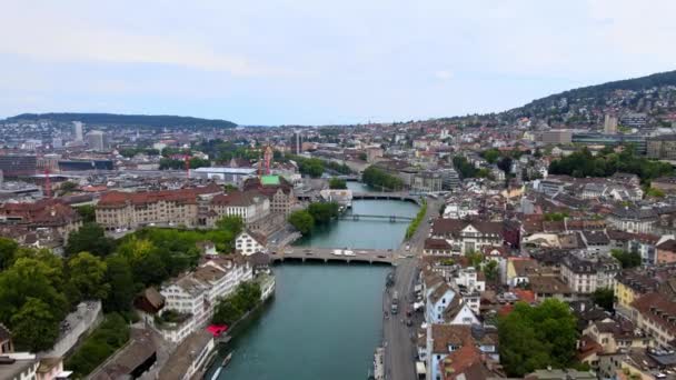 Καταπληκτική εναέρια θέα πάνω από την πόλη της Ζυρίχης στην Ελβετία — Αρχείο Βίντεο