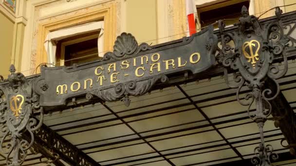 Famoso Casino de Montecarlo en Mónaco - CIUDAD DE MONTE CARLO, MONACO - 11 DE JULIO DE 2020 — Vídeos de Stock