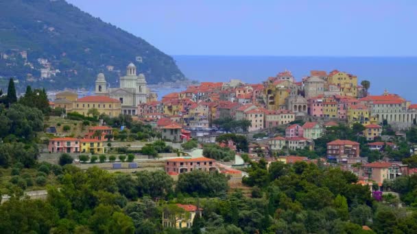 Cidade italiana de Imperia no mar Mediterrâneo — Vídeo de Stock