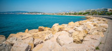 Fransa 'nın Cannes şehrindeki ünlü Croisette.