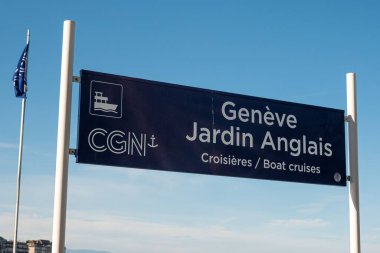 İsviçre Cenevre 'deki Cenevre Gölü' nde İngiliz bahçesi - GENEVA ŞEHİRKETİ - 8 Temmuz 2020