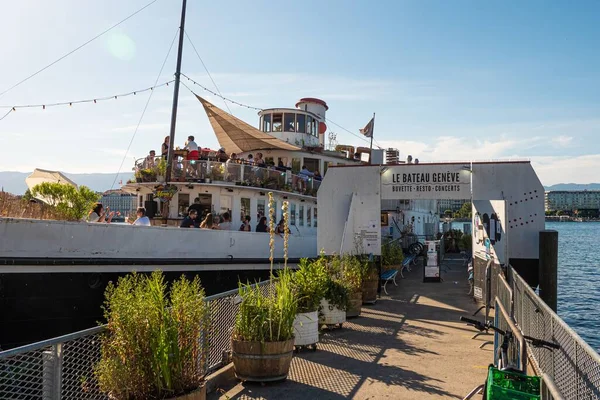 Restauirante Barco Café Lago Genebra Cidade Geneva Suíça Julho 2020 — Fotografia de Stock