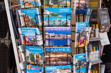 Cannes 'ın kartpostalları- CANNES, FRANCE - 12 Temmuz 2020