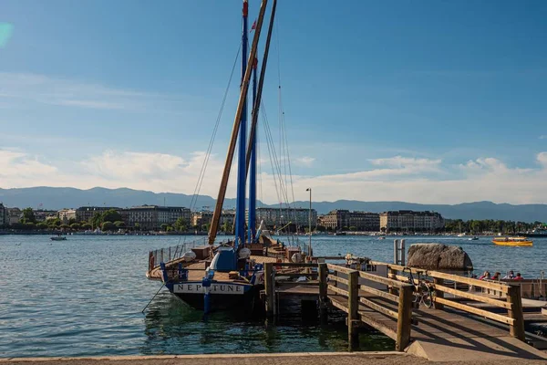 Velero Lago Ginebra Ginebra Suiza Ciudad Ginebra Suiza Julio 2020 —  Fotos de Stock