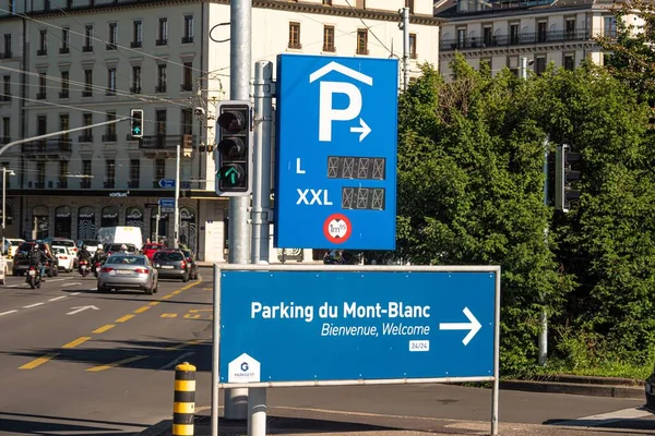 Parkeringshus Geneve Schweiz Geneva Stad Switzerland Juli 2020 — Stockfoto